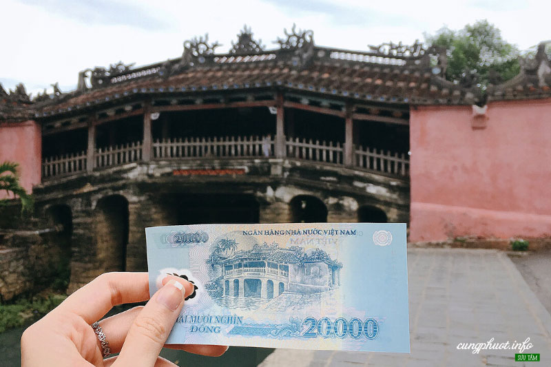 Nếu bạn muốn tìm hiểu về một trong những công trình kiến trúc đẹp nhất của Việt Nam, hãy xem hình ảnh về Chùa Cầu. Bức ảnh sẽ đưa bạn đến thánh địa này với cảm giác tình thần tốt đẹp và yên tĩnh.