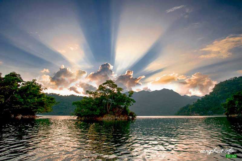 Hồ Ba BểBa Bể lake HoangNhiem photography Ảnh phong cảnh vietnam  Hoang  Nhiem photograpyHNH Images