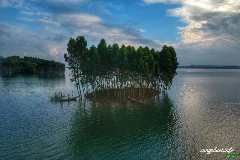 Kinh nghiệm du lịch Hồ Thác Bà, Yên Bái (Cập nhật 09/2021)