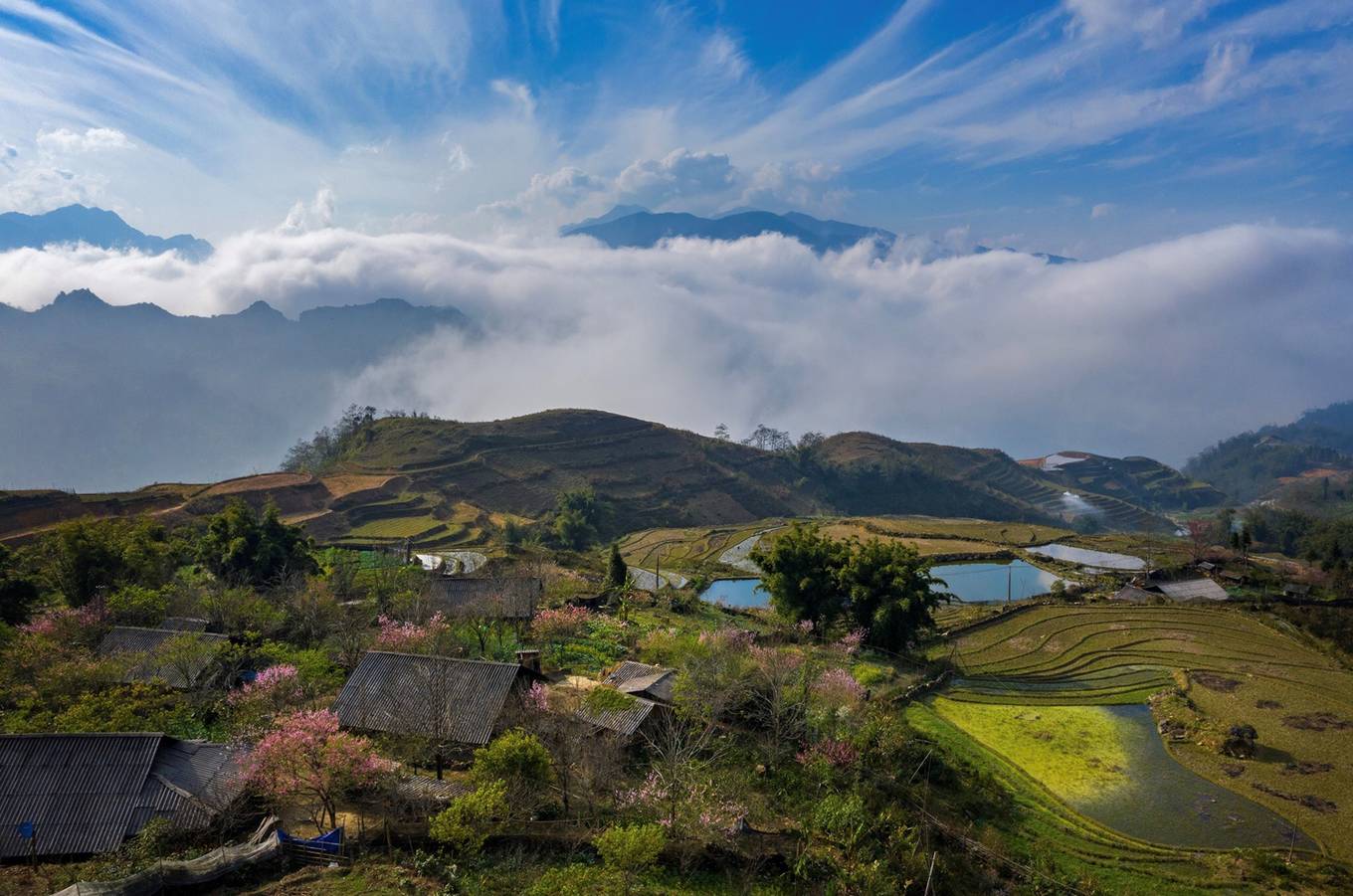 Cảnh đẹp dọc chiều dài Việt Nam nhìn từ trên cao